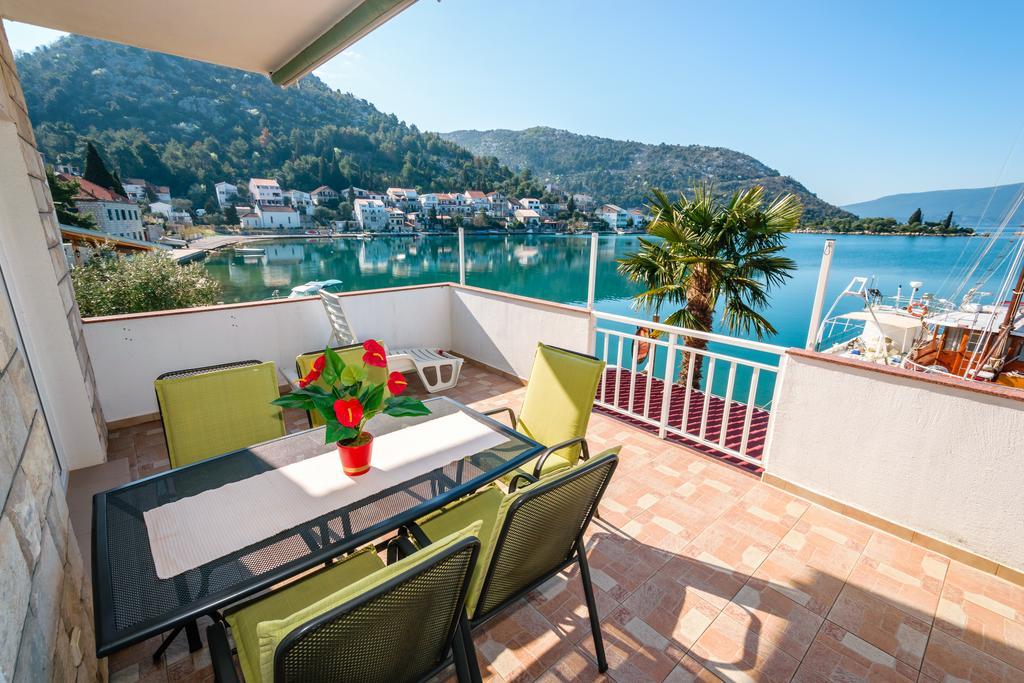 Apartments Galeb بلاتشي المظهر الخارجي الصورة