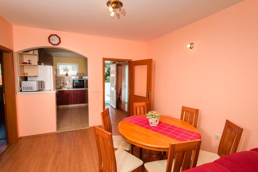 Apartments Galeb بلاتشي المظهر الخارجي الصورة