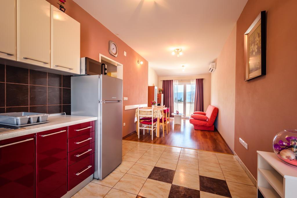 Apartments Galeb بلاتشي المظهر الخارجي الصورة