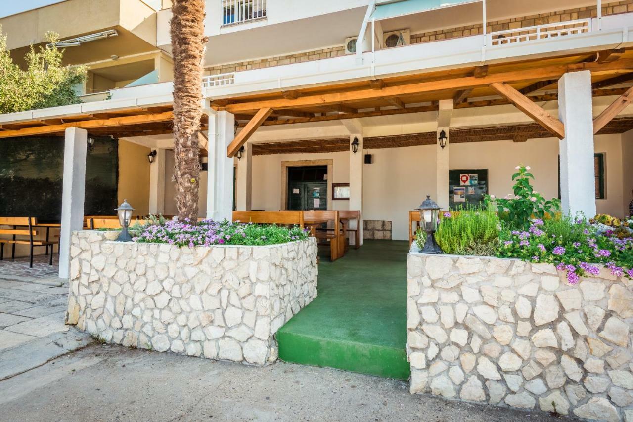 Apartments Galeb بلاتشي المظهر الخارجي الصورة